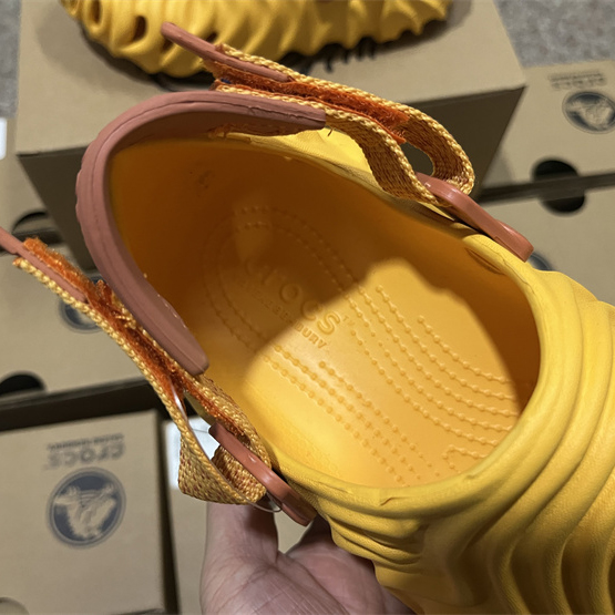 Salehe Bembury x CrocsPollex Clog - 