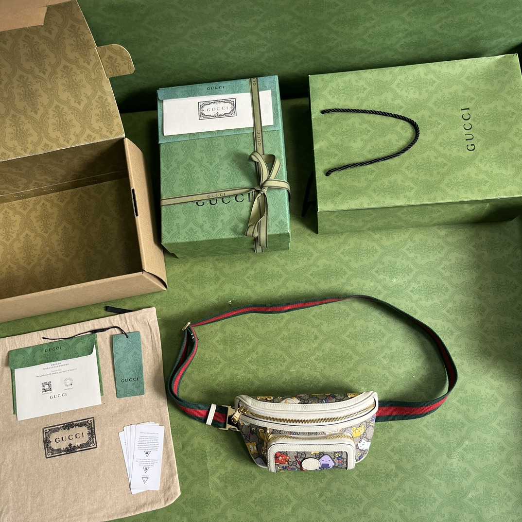 Gucci Animal Print Belt Bag(23x 12x 2.5cm) - 