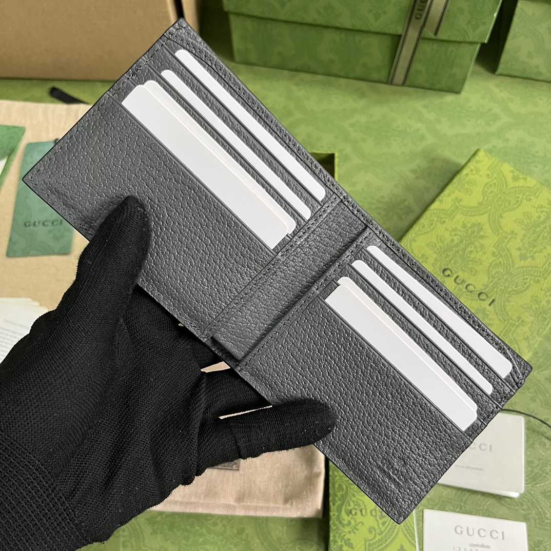 Gucci Wallet With Cut-out Interlocking G - 