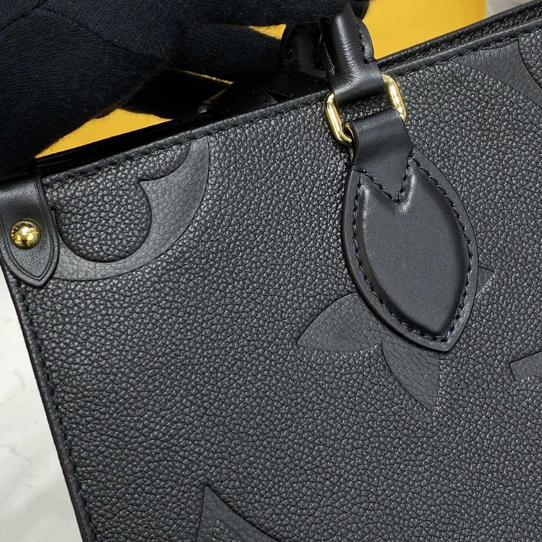 Louis Vuitton OnTheGo MM Tote Bag(34-26-13cm)  M45595 - 