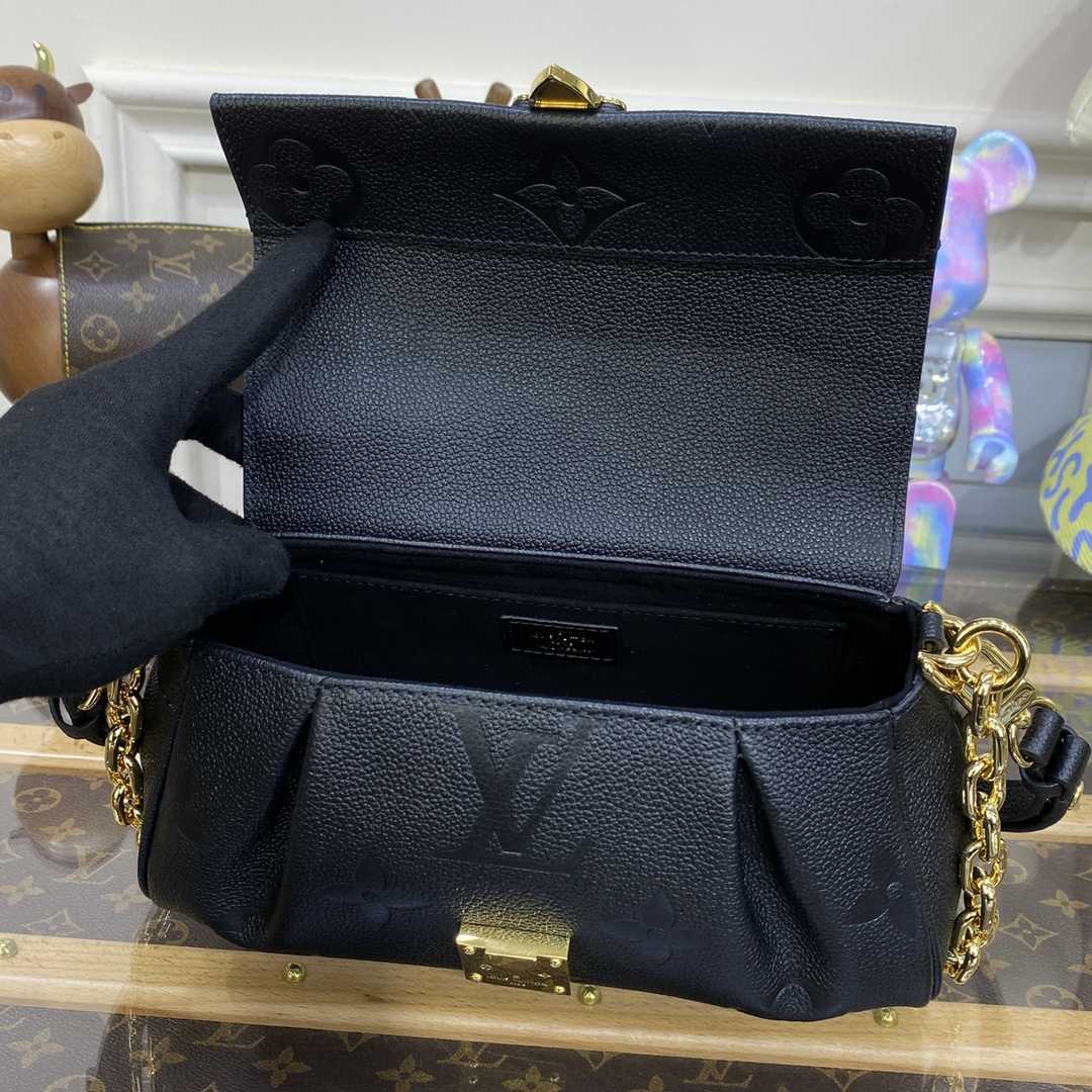 Louis Vuitton Favorite(24 x 14 x 9cm)    M45813 - 