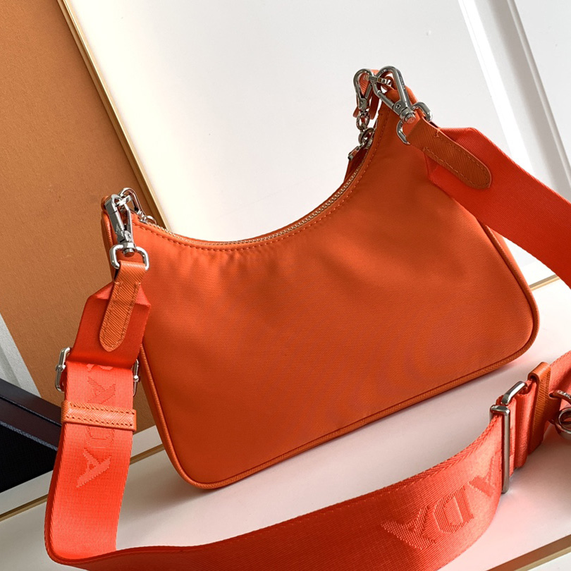 Prada Re-Edition 2005 Printed Re-Nylon Bag(22-12-6cm) - 