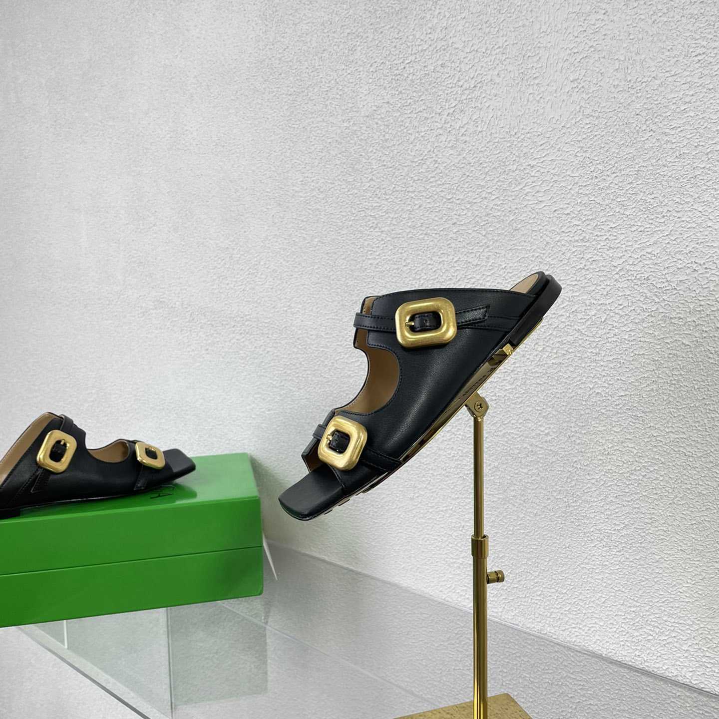 Bottega Veneta Stretch Buckle Mule Sandal Flat - 