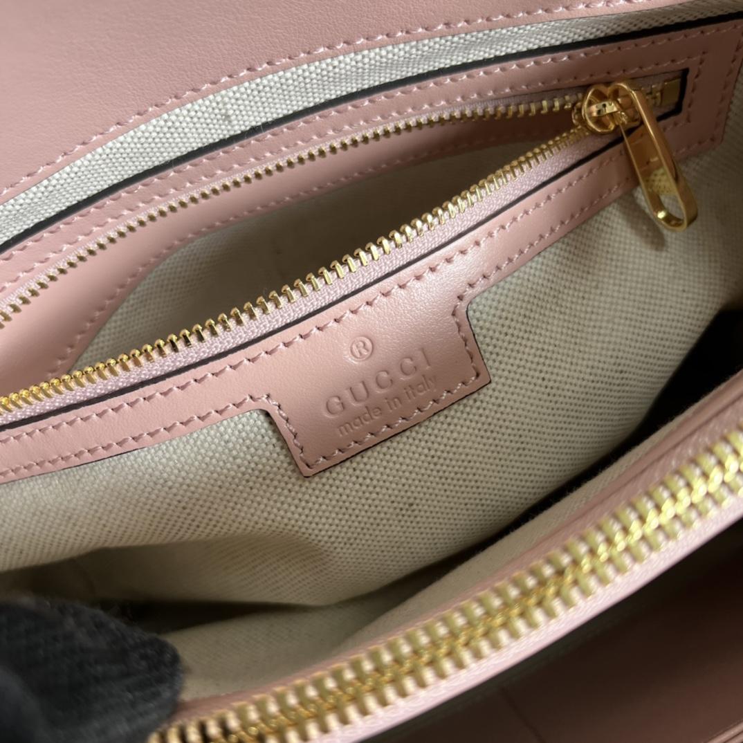 Gucci GG Matelasse MIni Top Handle Bag  (23x 22x 10cm) - 