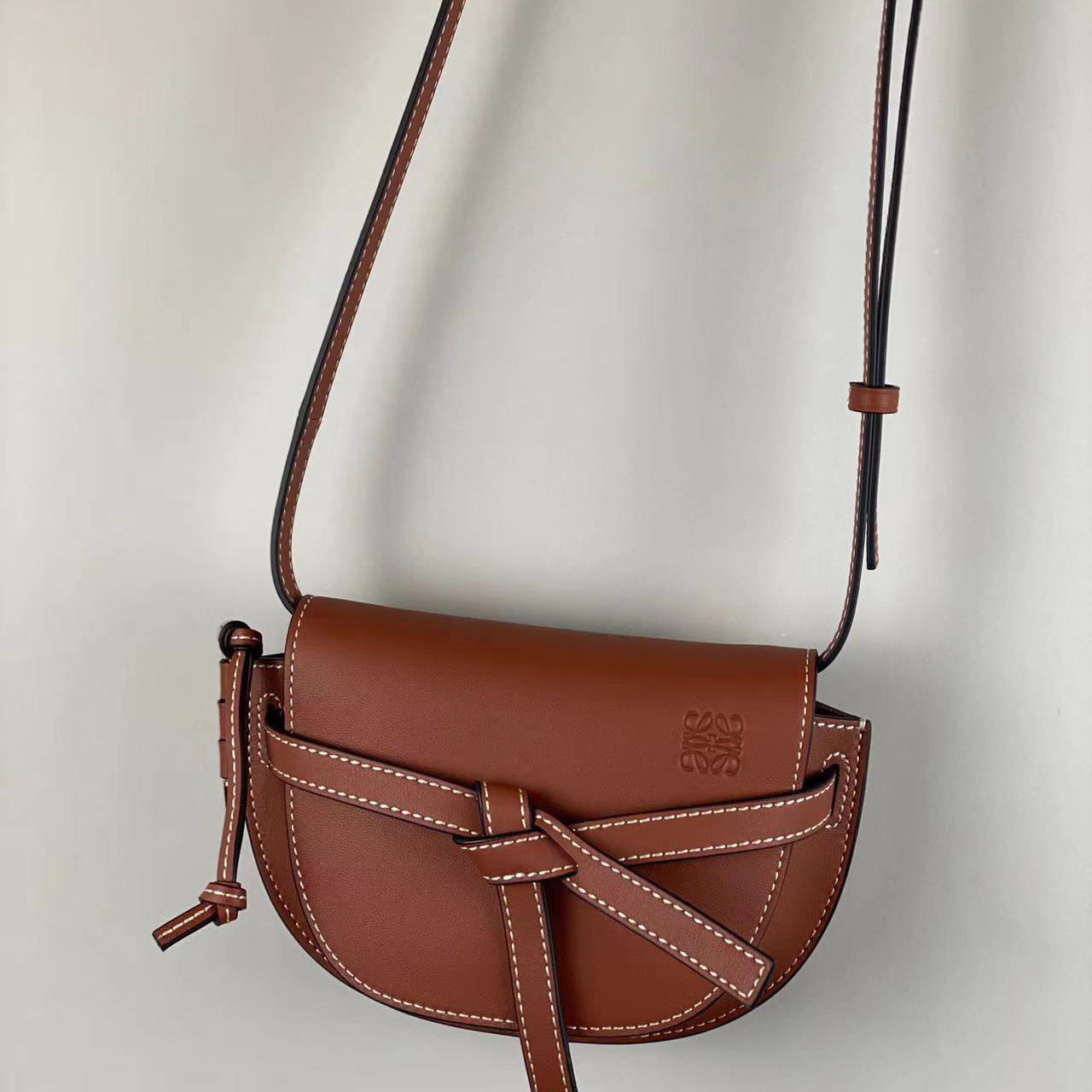 Loewe Gate Shoulder Bag  ( 20-13-8  cm) - 