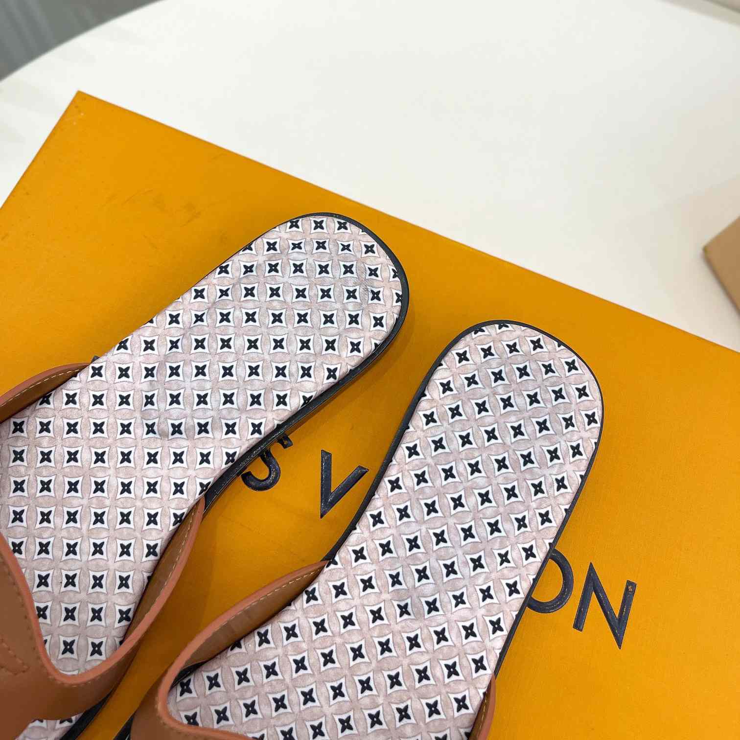 Louis Vuitton LV Isola Flat Mule - 