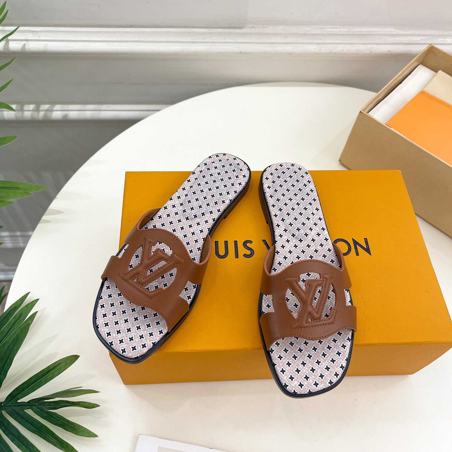 Louis Vuitton LV Isola Flat Mule - 