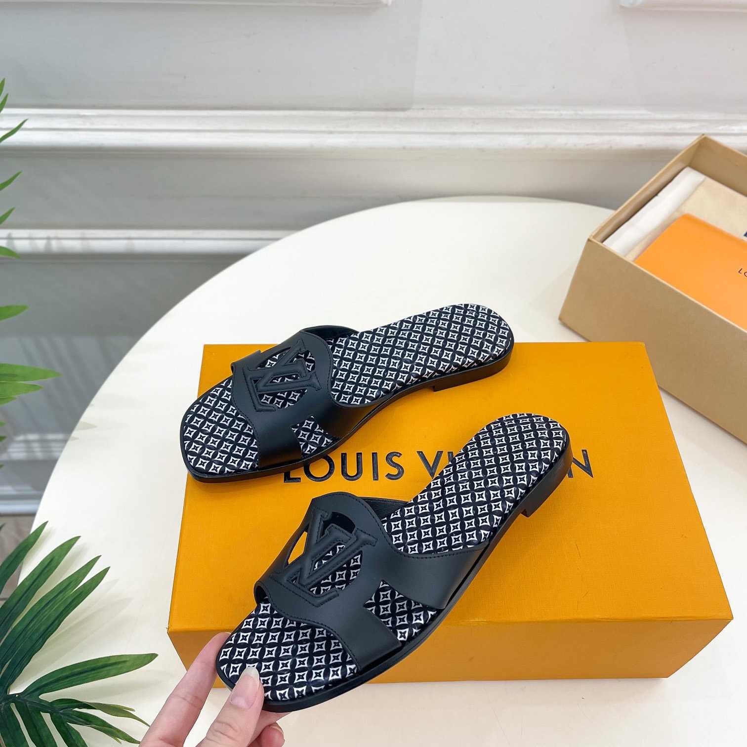 Louis Vuitton LV Isola Flat Mule - 