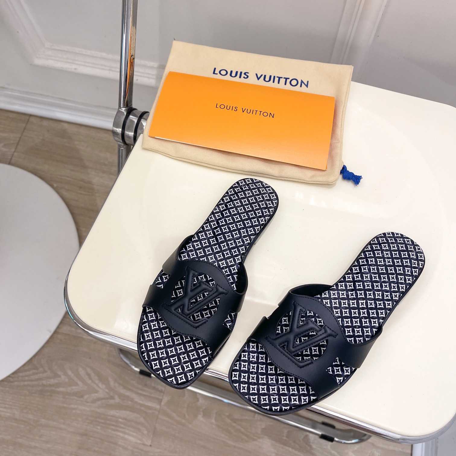 Louis Vuitton LV Isola Flat Mule - 