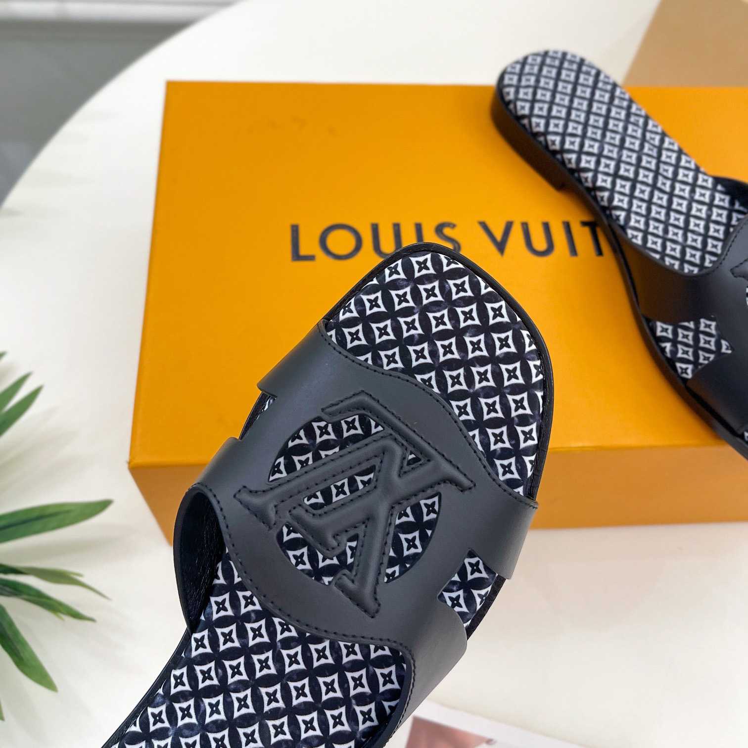 Louis Vuitton LV Isola Flat Mule - 