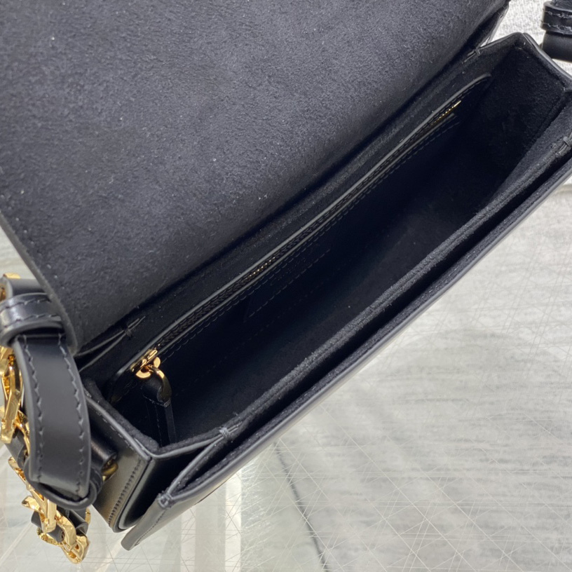Dior CD Signature Bag With Strap - 