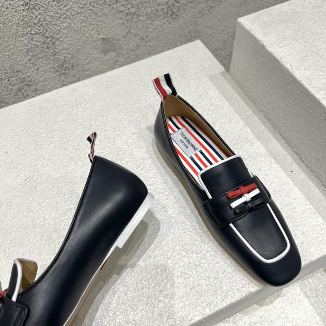 Thom Browne Navy Calf Leather Flexible Leather Sole 3-bow Loafer - 