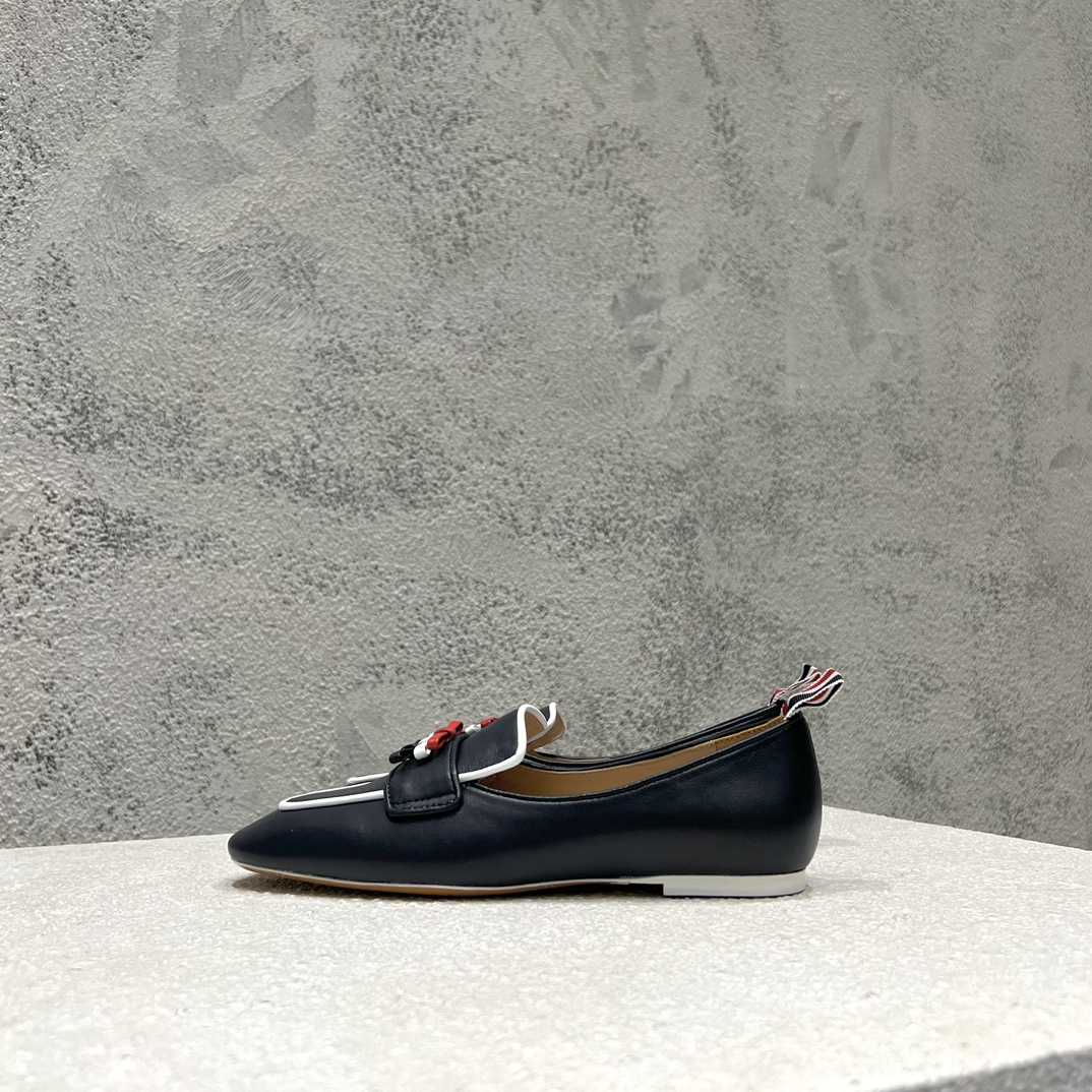 Thom Browne Navy Calf Leather Flexible Leather Sole 3-bow Loafer - 