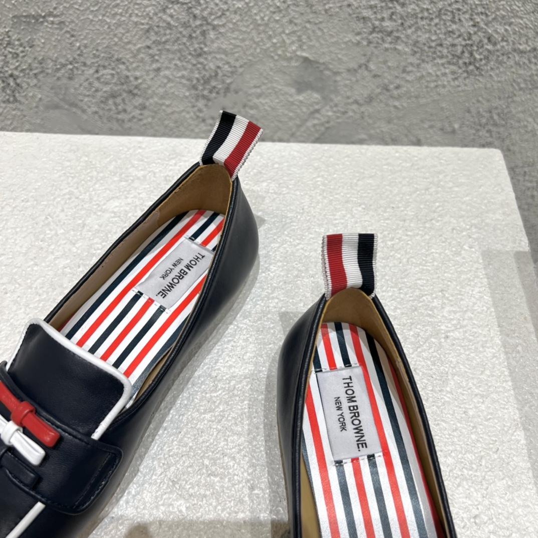 Thom Browne Navy Calf Leather Flexible Leather Sole 3-bow Loafer - 
