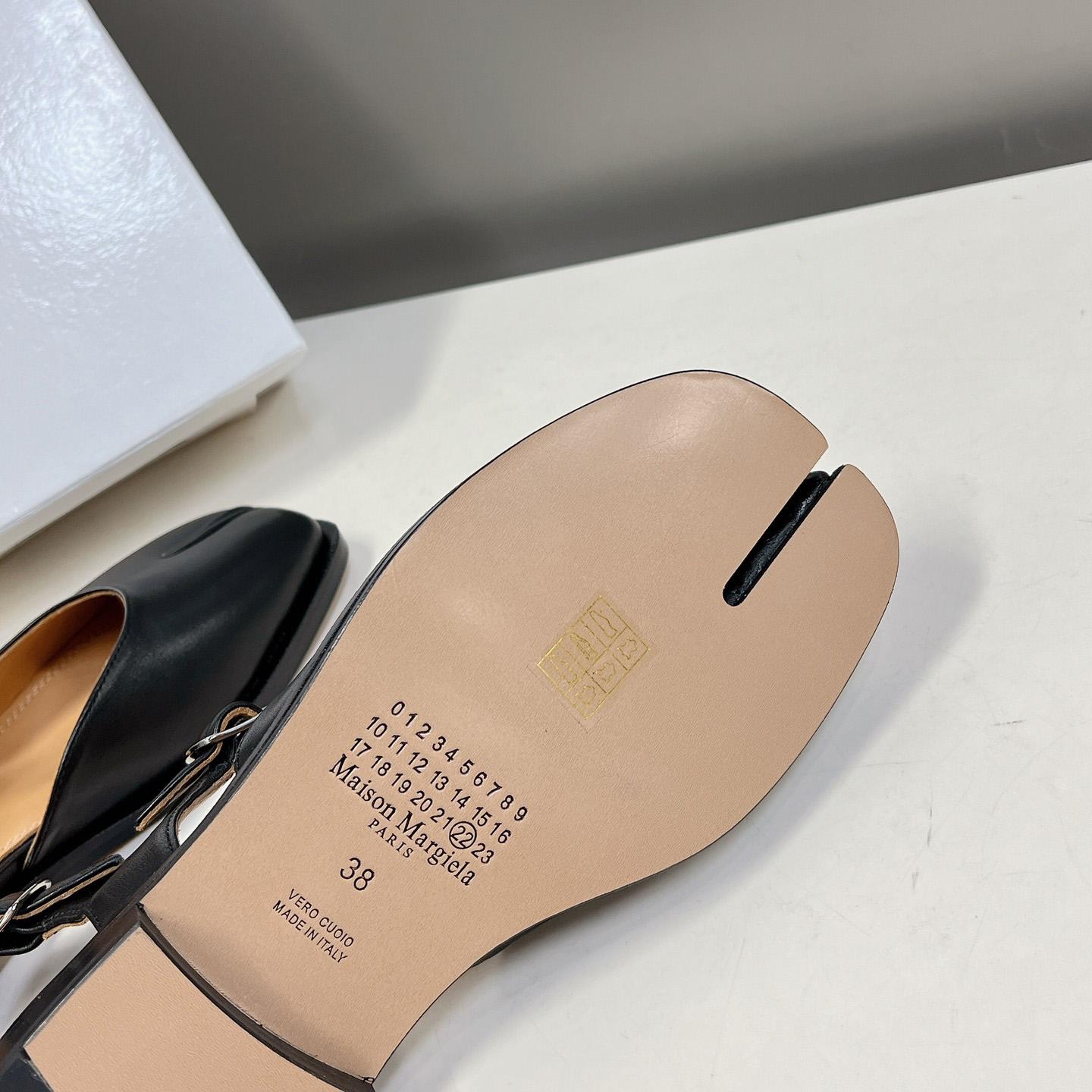 Maison Margiela Tabi Sandals - 