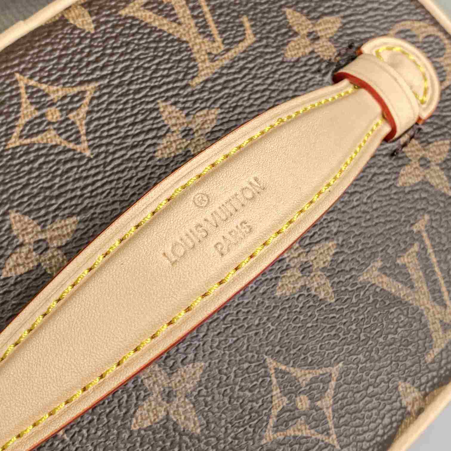 Louis Vuitton Nice Mini Toiletry Pouch  M44495 - 