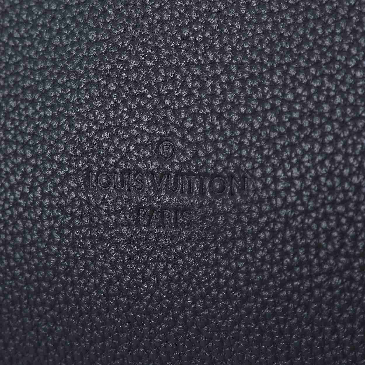 Louis Vuitton Takeoff Briefcase     M59159 - 