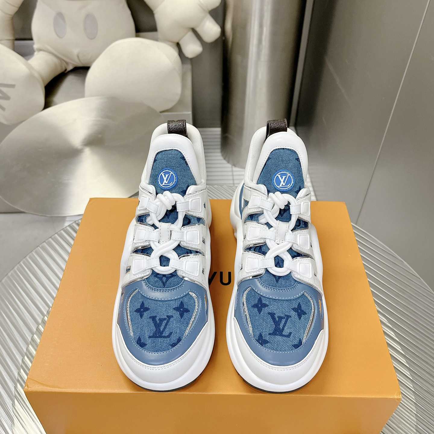 Louis Vuitton LV Archlight Sneaker    - 