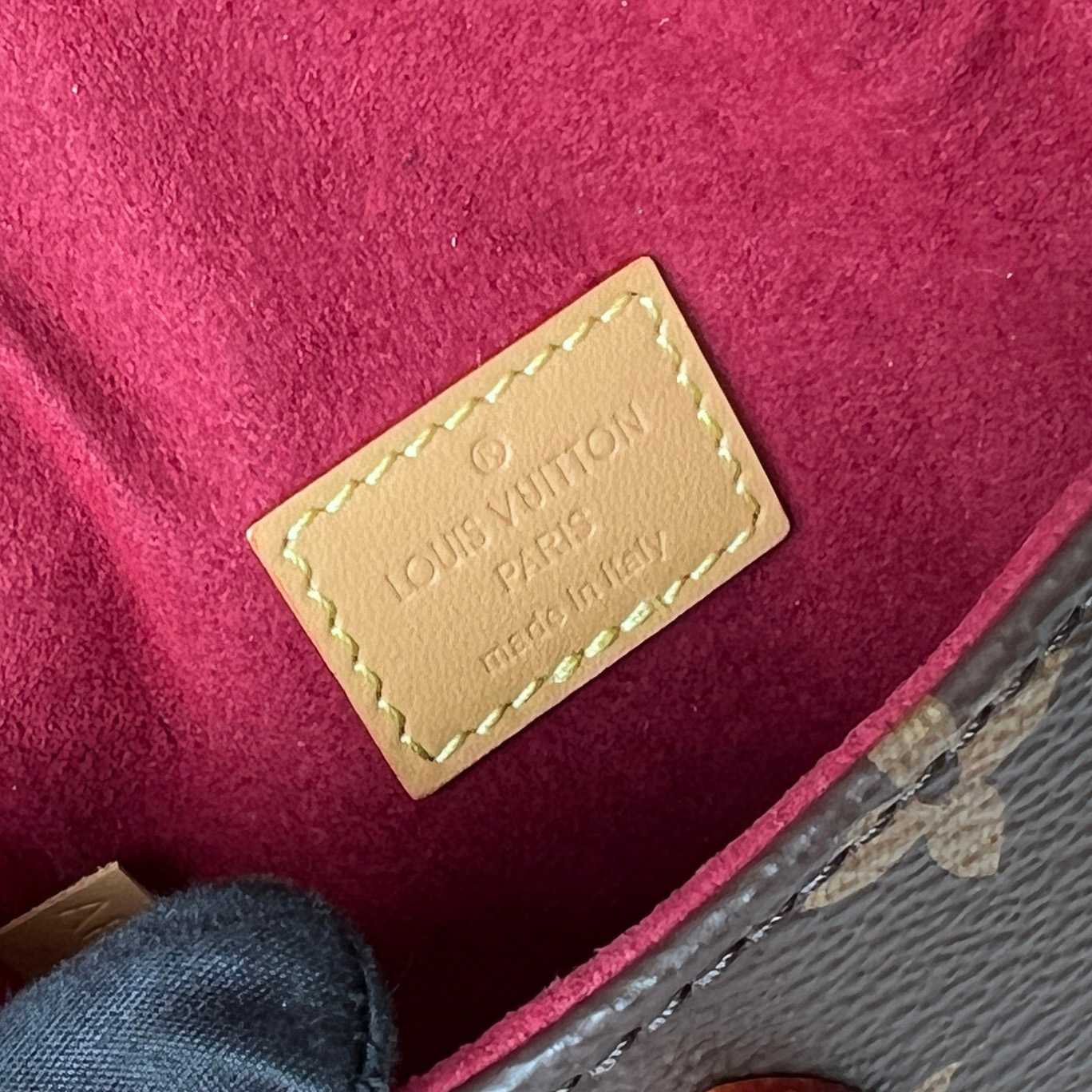 Louis Vuitton Micro Chantilly(12.5 x 13 x 4cm)   M46643 - 