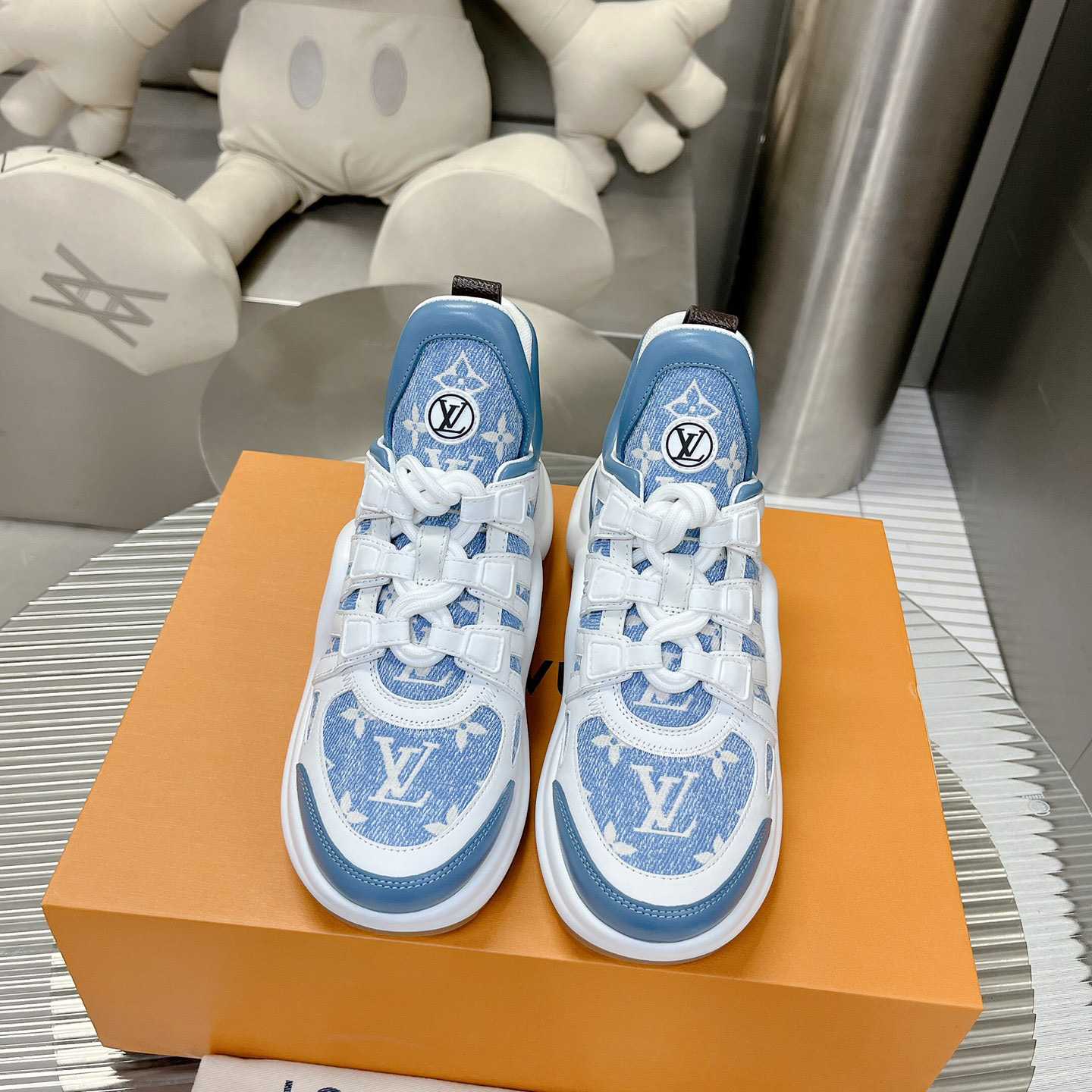Louis Vuitton LV Archlight Sneaker     1AB30T - 