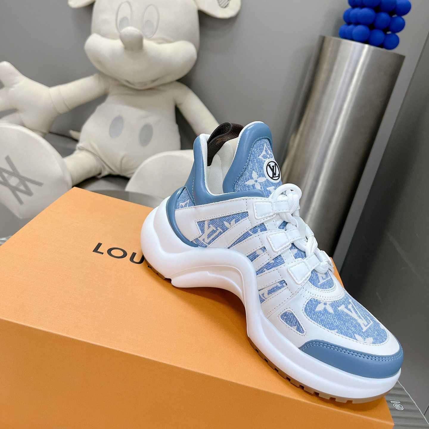 Louis Vuitton LV Archlight Sneaker     1AB30T - 
