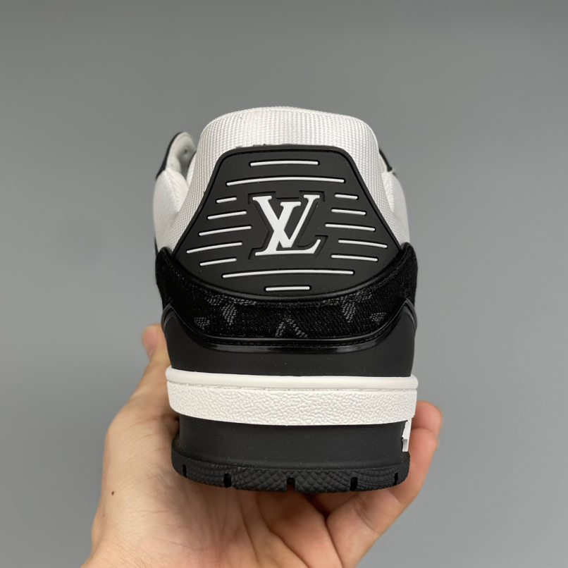 Louis Vuitton Trainer Sneaker In Blakc&White(Upon UK Size) - 
