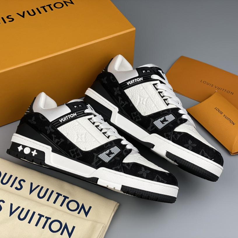 Louis Vuitton Trainer Sneaker In Blakc&White(Upon UK Size) - 