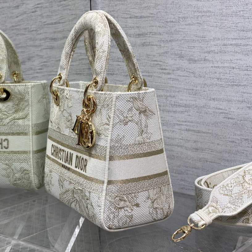 Dior Medium Embroidered Lady D-lite Bag - 