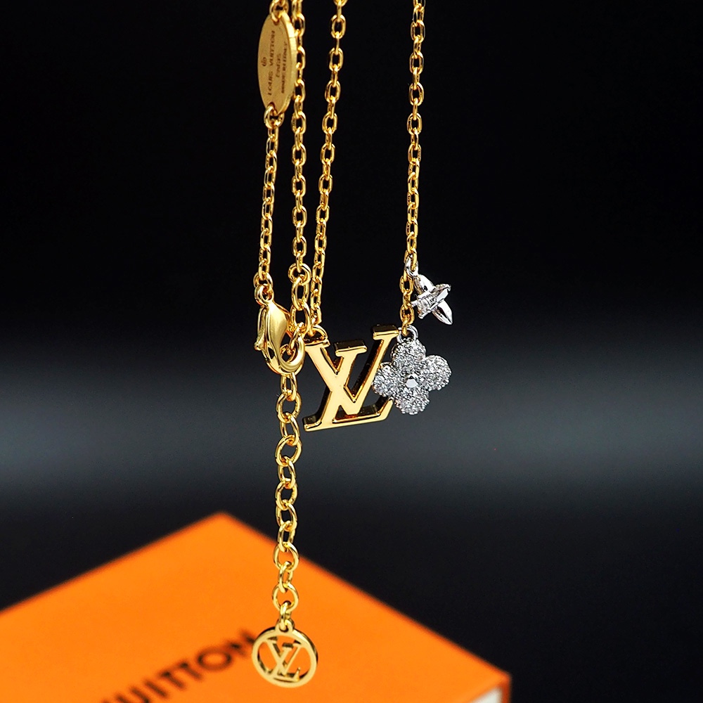 Louis Vuitto LV Gram Necklace   - 