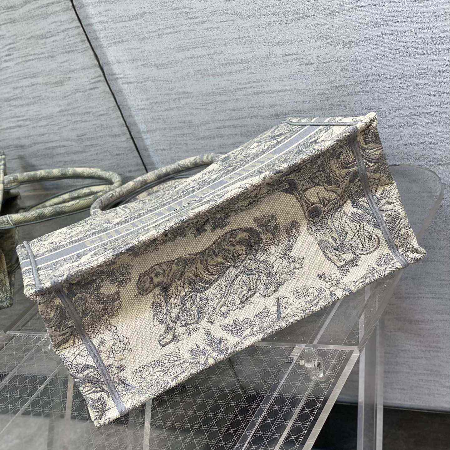 Dior Medium Dior Book Tote - DesignerGu