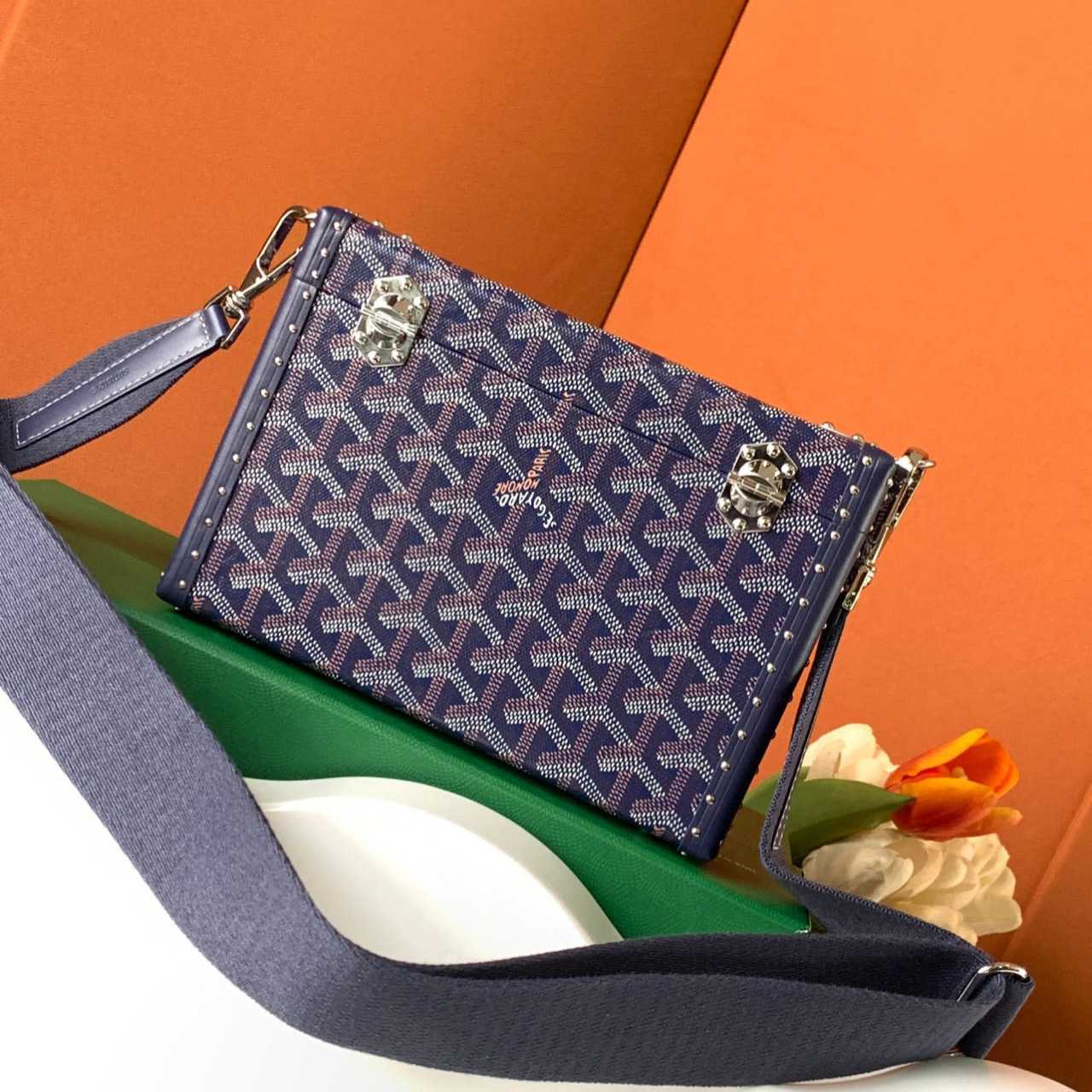 Goyard Bag Trunk Monogram Leather (21-15-6.5cm) - 