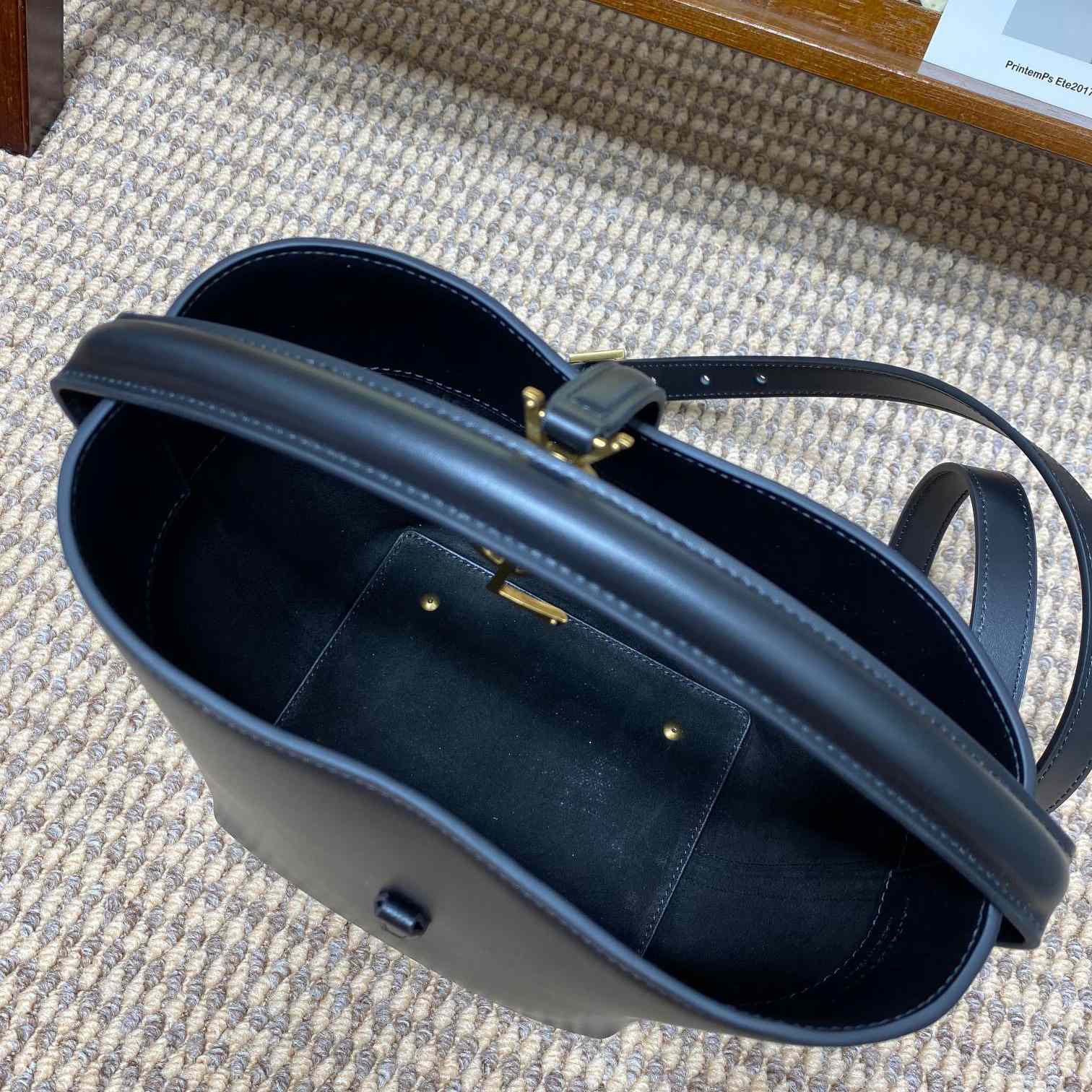Saint Laurent Le 37 Small In Shiny Leather - 