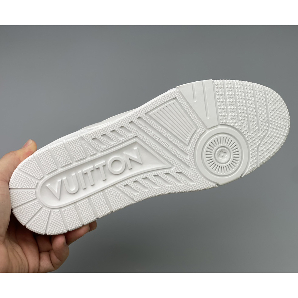 Louis Vuitton Trainer Sneaker (Upon UK Size) - 