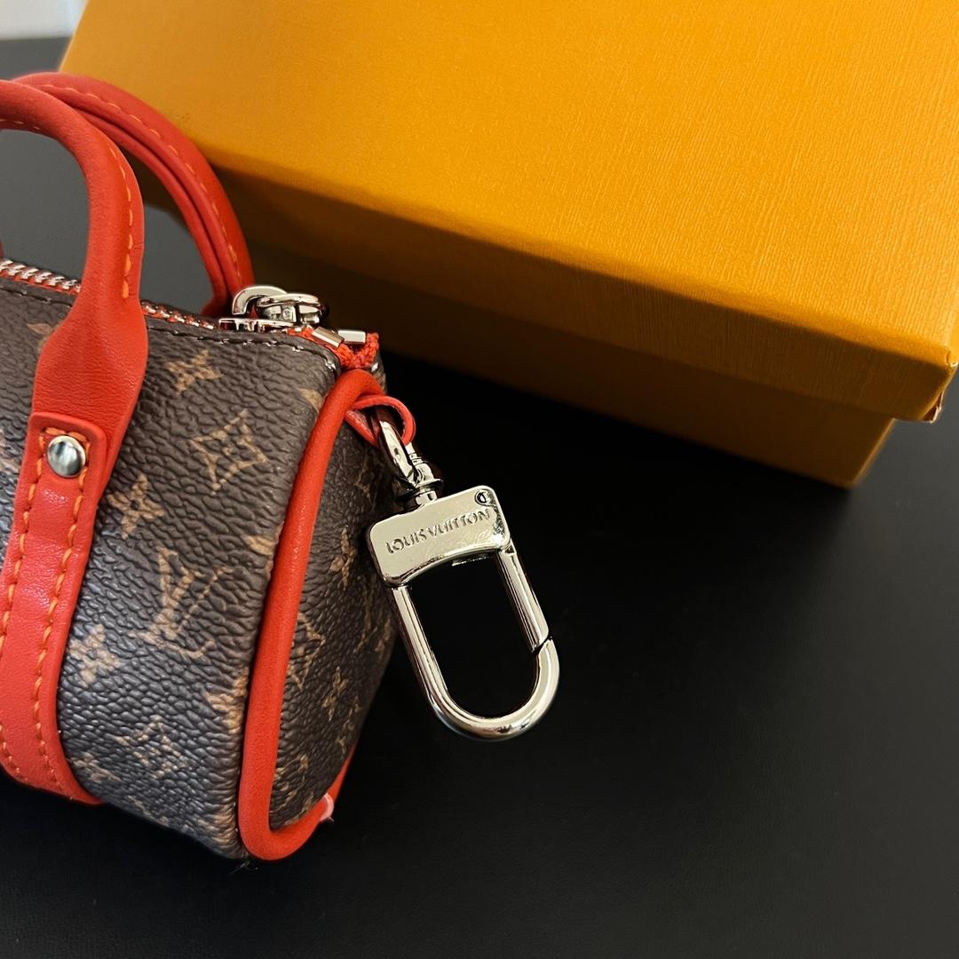 Louis Vuitton LV Colormania Mini Keepall Pouch   M01521 - 