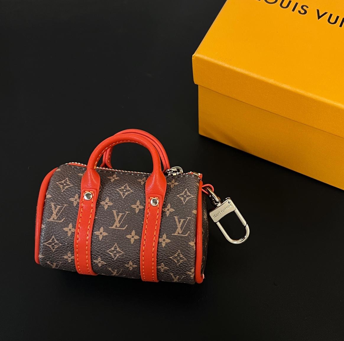 Louis Vuitton LV Colormania Mini Keepall Pouch   M01521 - 