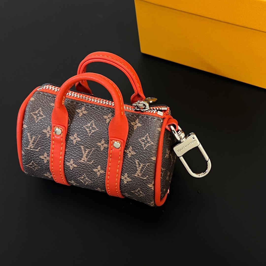 Louis Vuitton LV Colormania Mini Keepall Pouch   M01521 - 