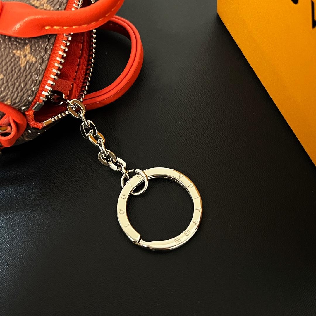 Louis Vuitton LV Colormania Mini Keepall Pouch   M01521 - 