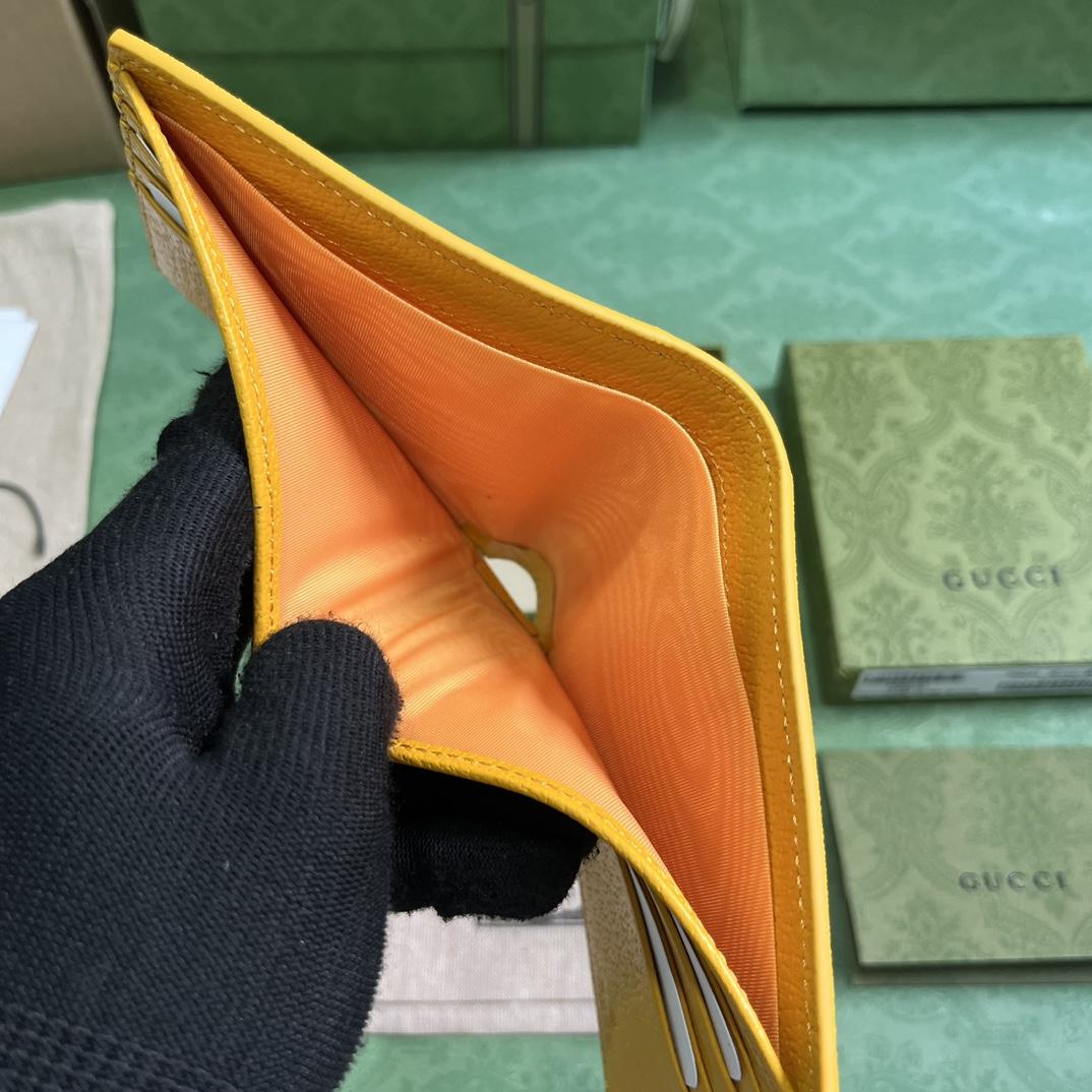 Gucci Wallet With GG Detail - 