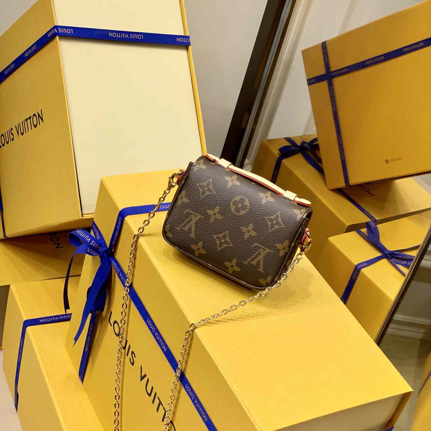 Louis Vuitton Micro Métis (14-11-3.5cm)     M81267  M80311 - 
