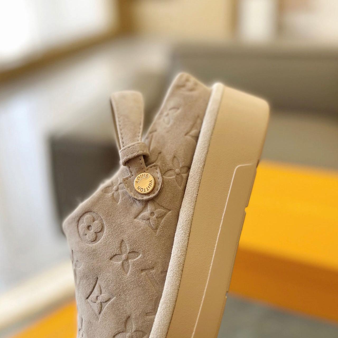 Louis Vuitton Aspen Platform Clog - 