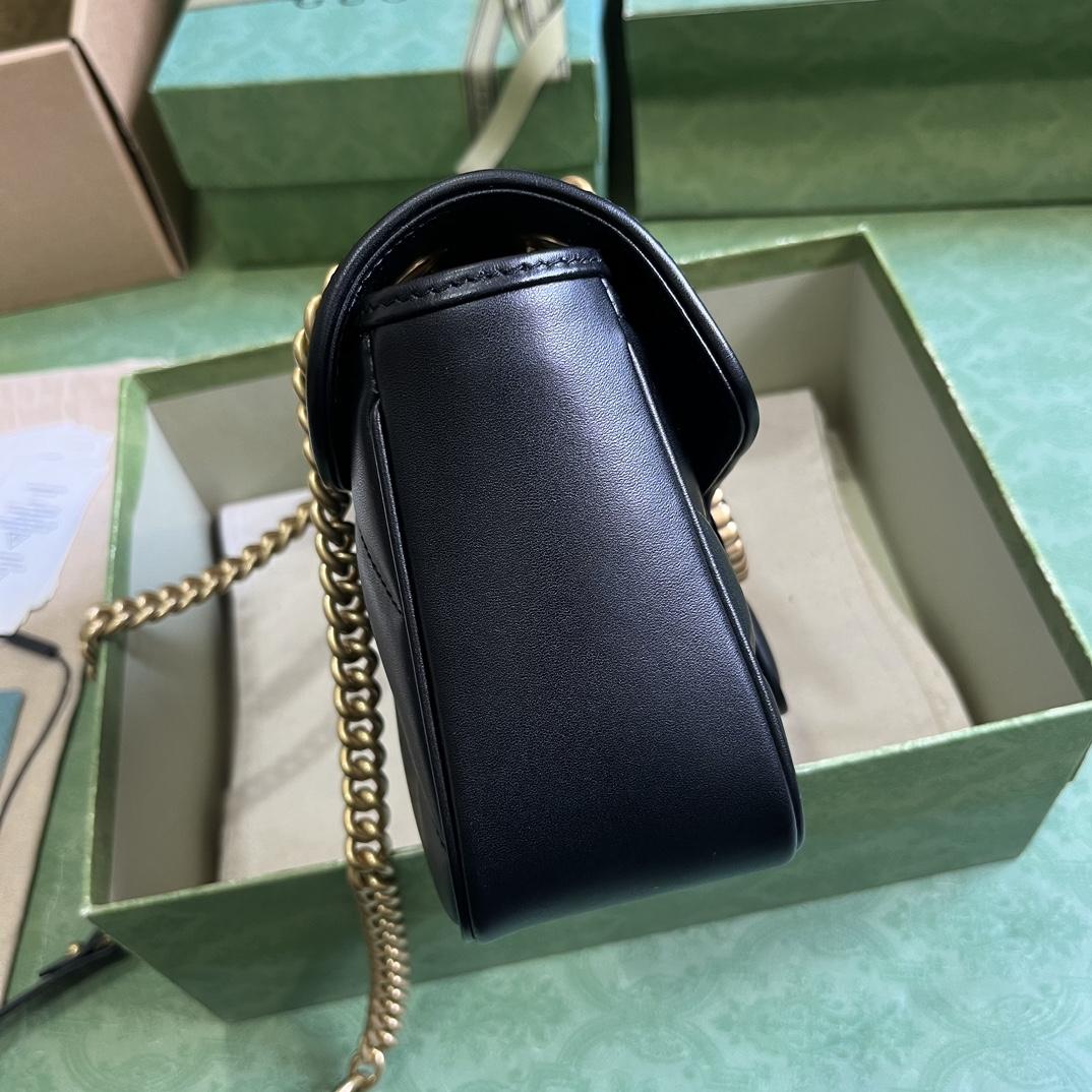 Gucci GG Marmont Small Shoulder Bag - 