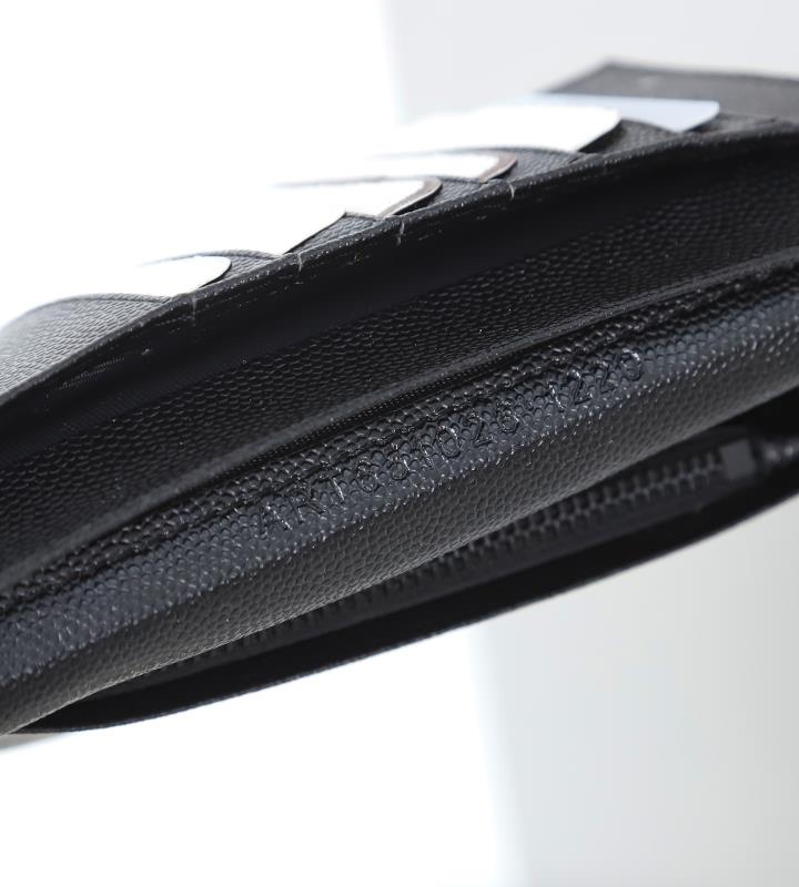 Saint Laurent Pouch  (11x18x2cm) - 