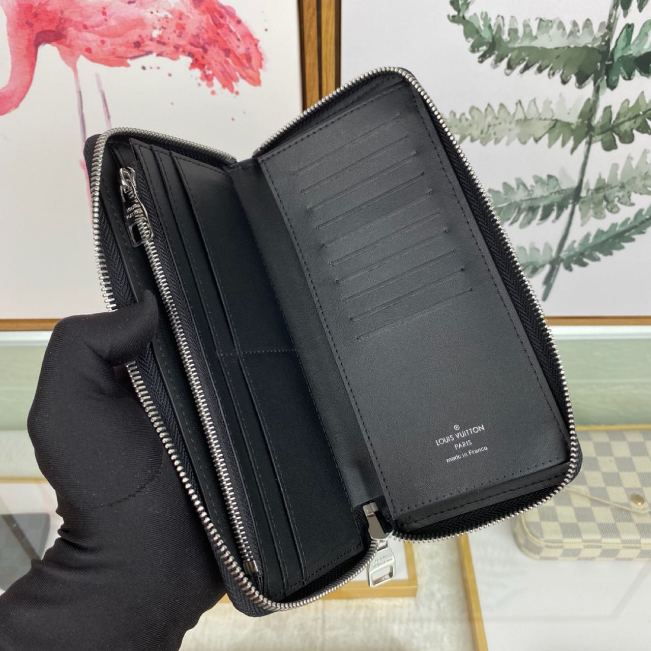 Louis Vuitton Zippy Vertical - 