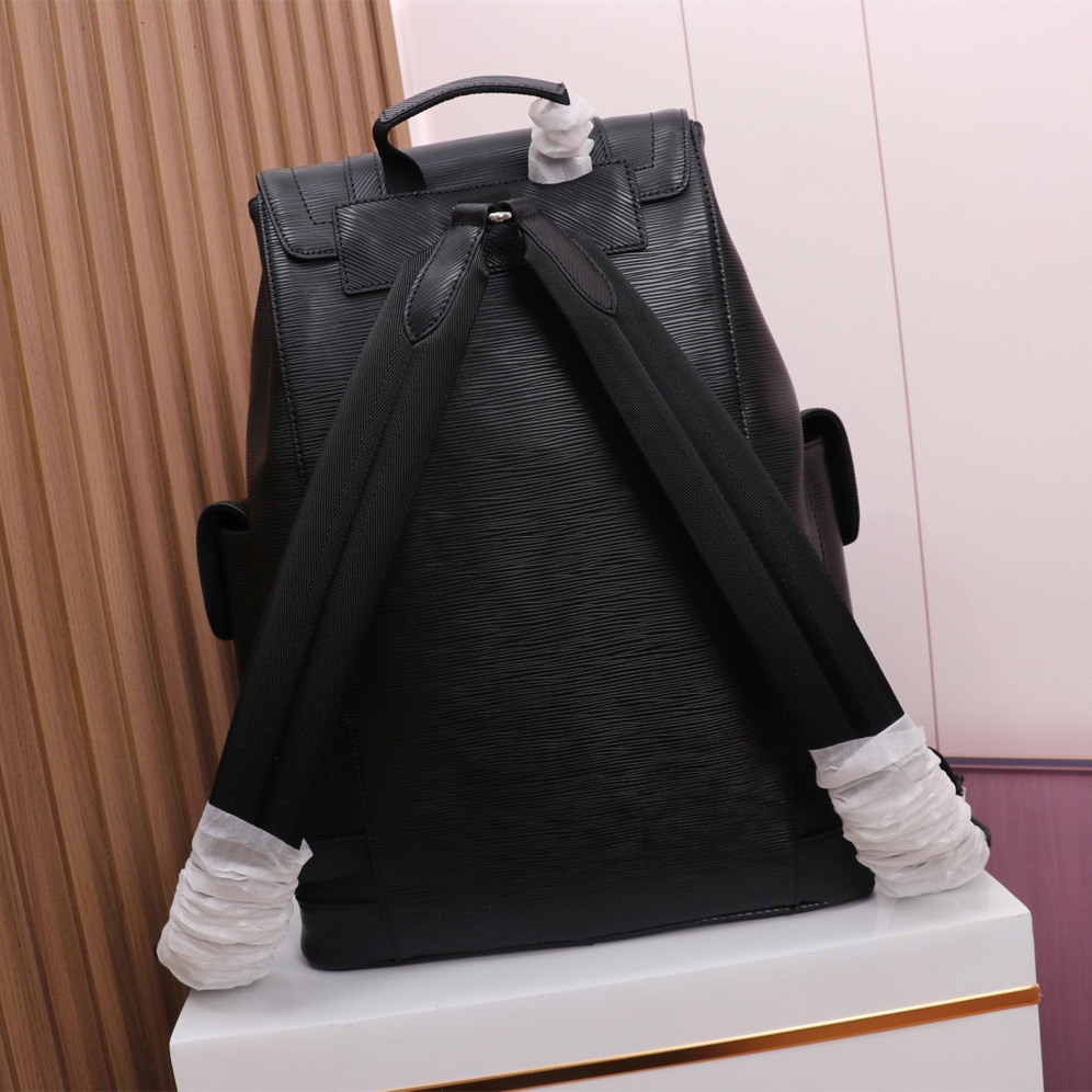 Louis Vuitton Christopher MM     - 