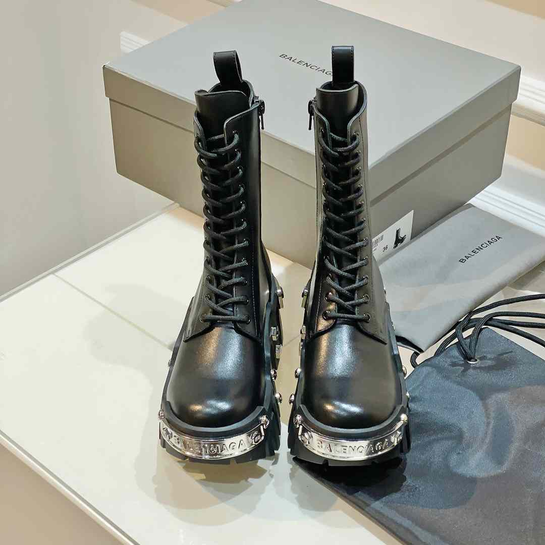 Balenciaga Bulldozer Lace-Up Boot In Black - 