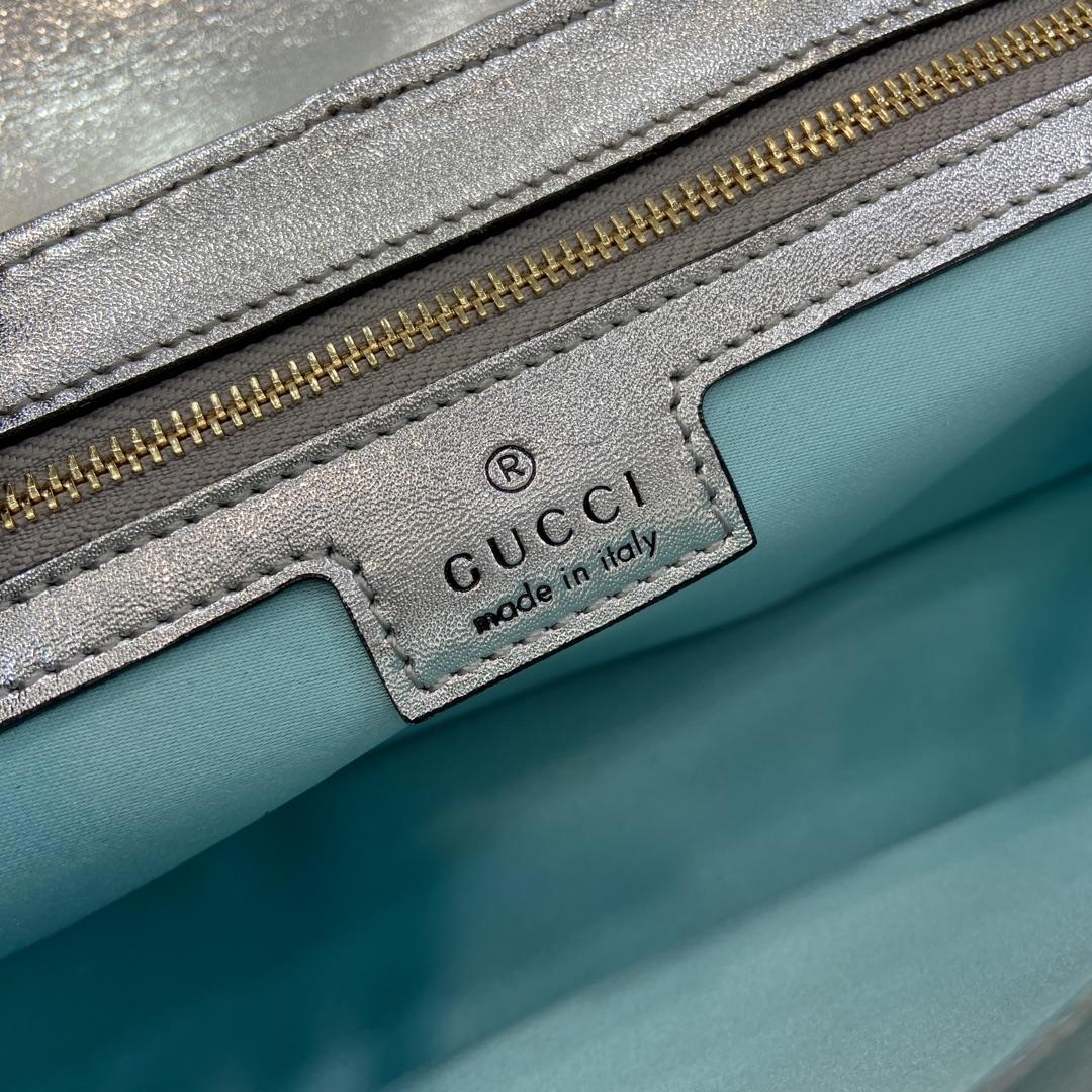Gucci GG Marmont Small Shoulder Bag - 