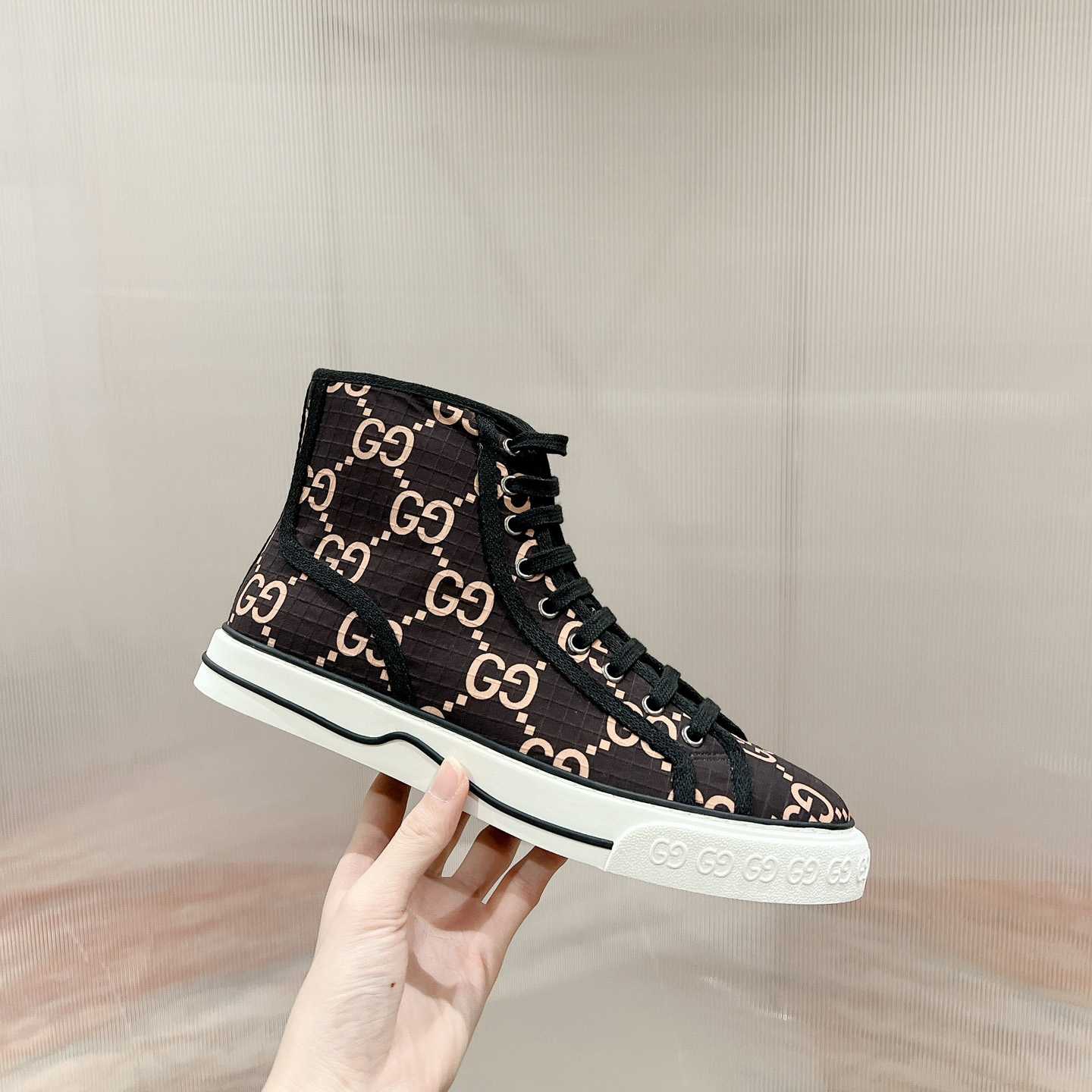 Gucci Tennis 1977 High-top Sneaker(upon uk size) - 