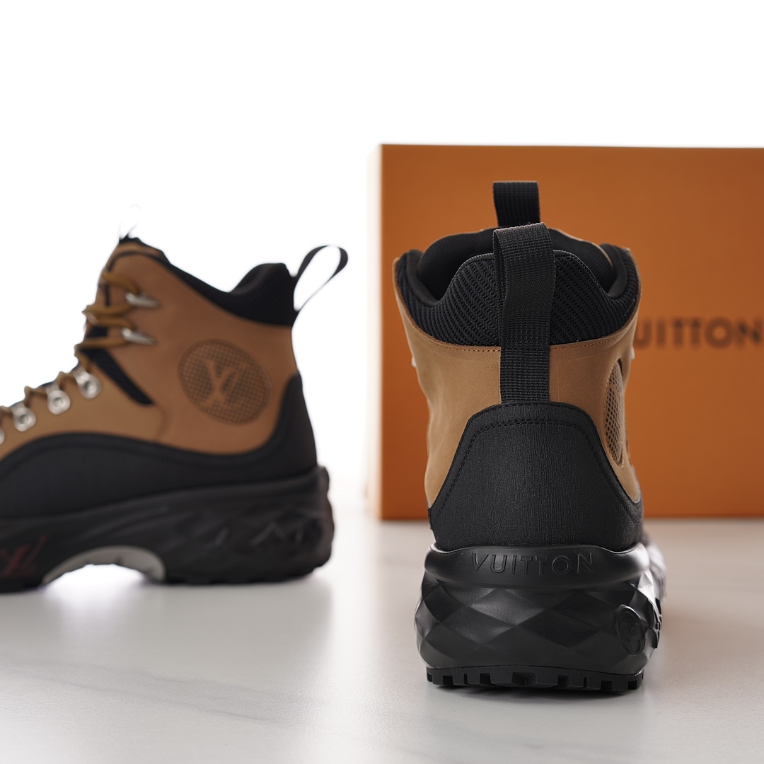 Louis Vuitton LV Discovery Ankle Boot   - 