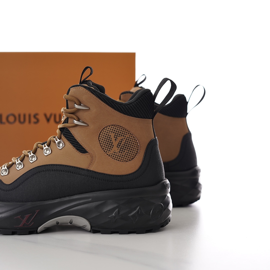 Louis Vuitton LV Discovery Ankle Boot   - 