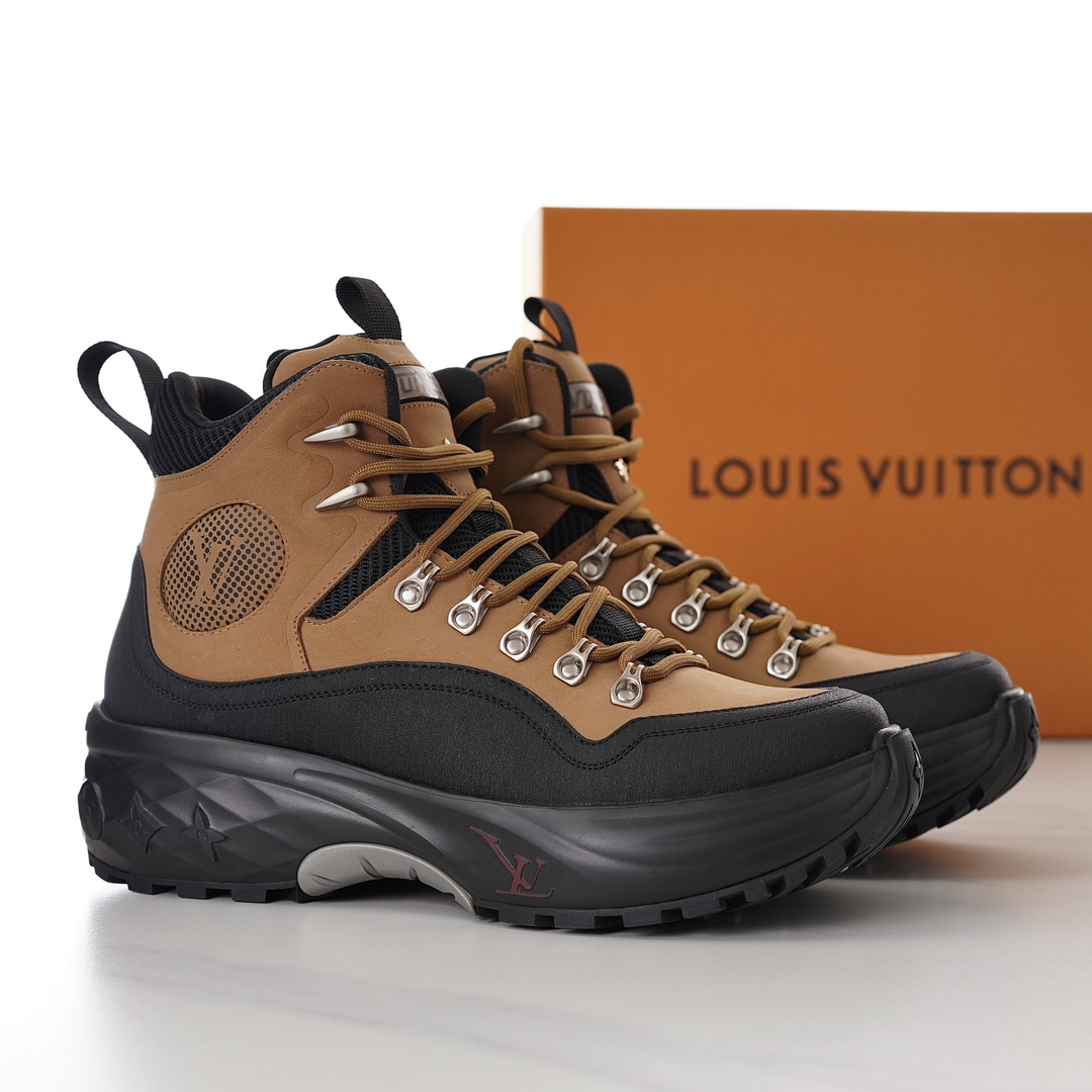 Louis Vuitton LV Discovery Ankle Boot   - 